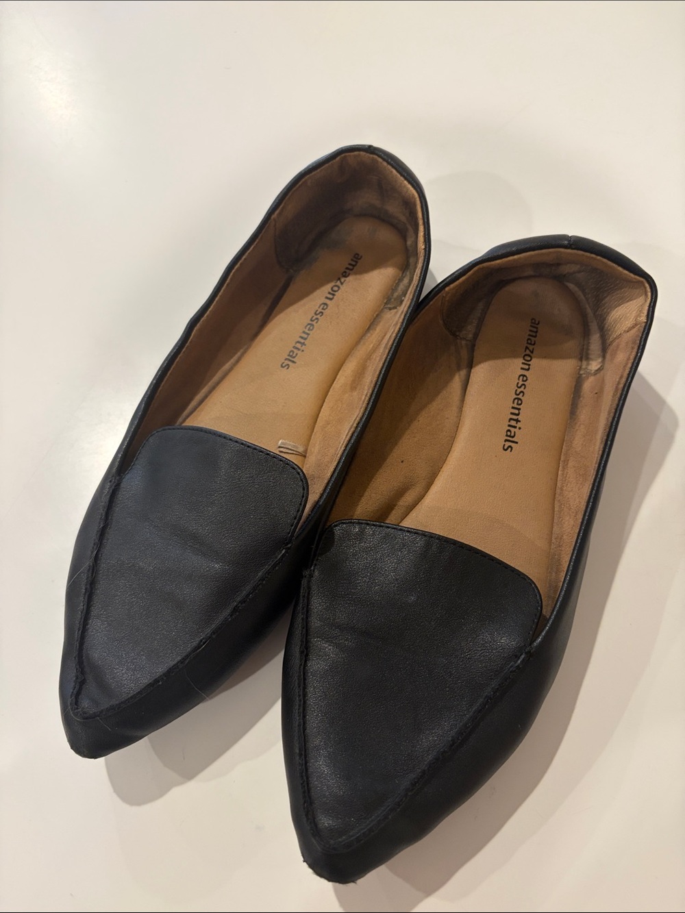 Amazon Essentials Black Pointed Slip-On Flats